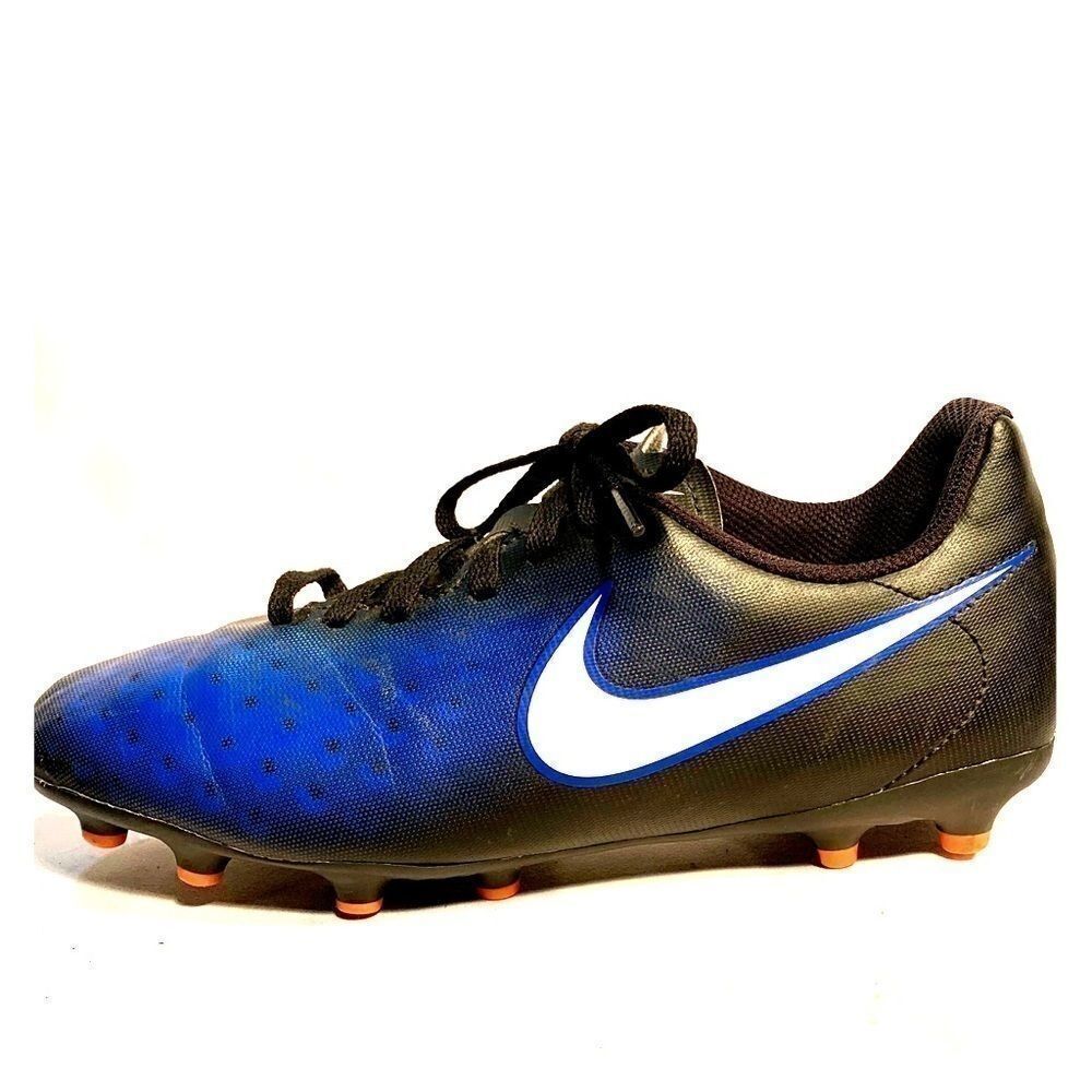 NIKE MAGISTA CLEATS SIZE 6Y EXCELLENT CONDITION